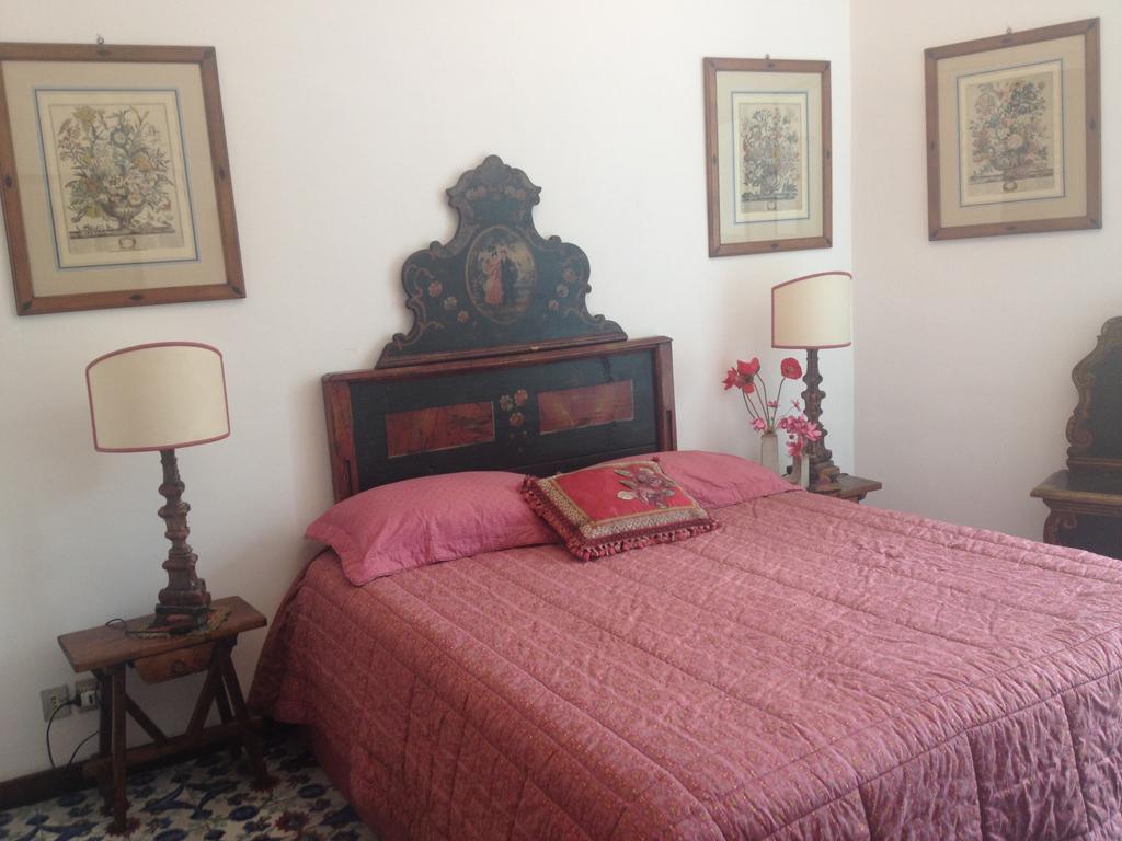 Domus Antonella A Trastevere Ρώμη Δωμάτιο φωτογραφία