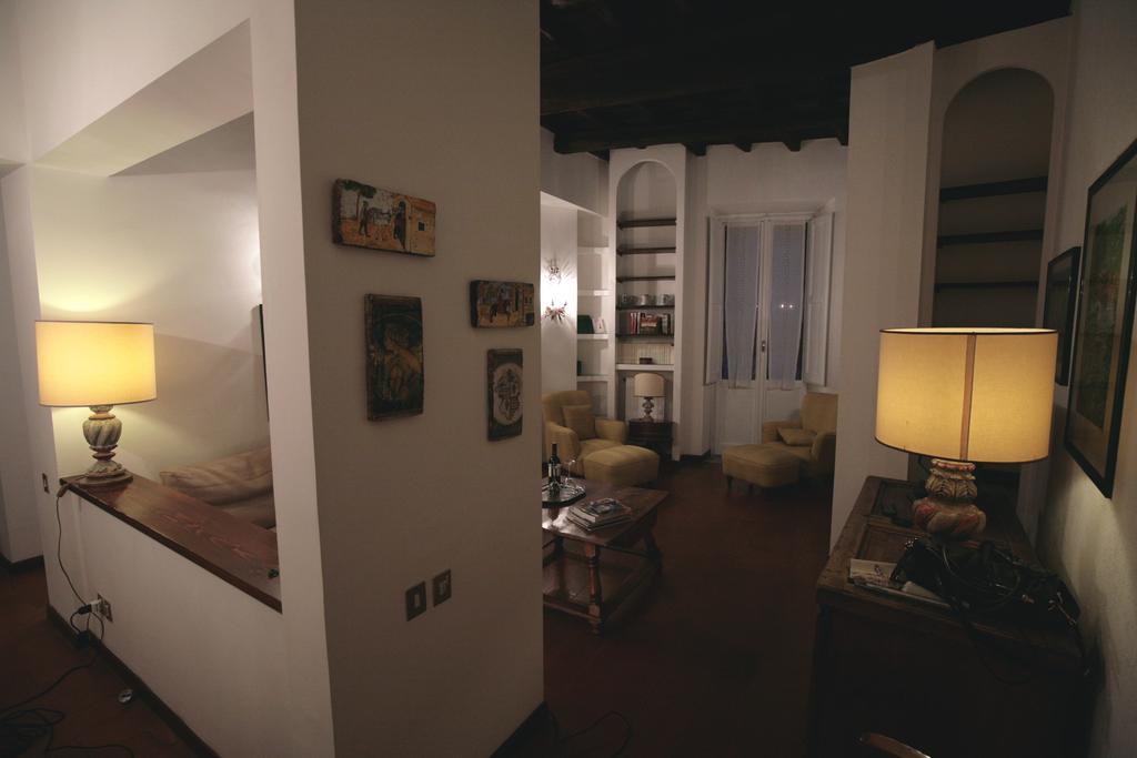Domus Antonella A Trastevere Ρώμη Εξωτερικό φωτογραφία